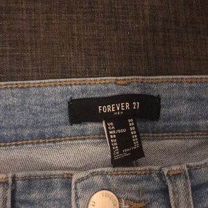 Wide legged boyfriend jeans